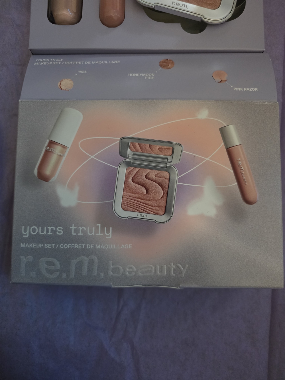 R.e.m Beauty Yours Truly Make Up Set New In Box - Picture 4 of 4